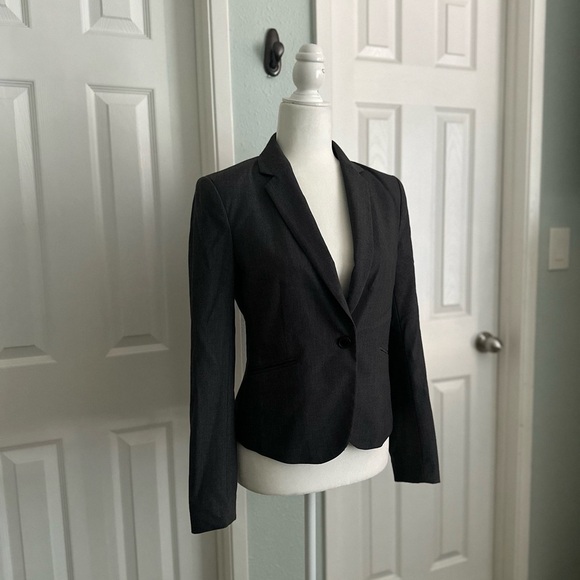 H&M Jackets & Blazers - H&M Gray One Button Two Pocket Blazer Size 8